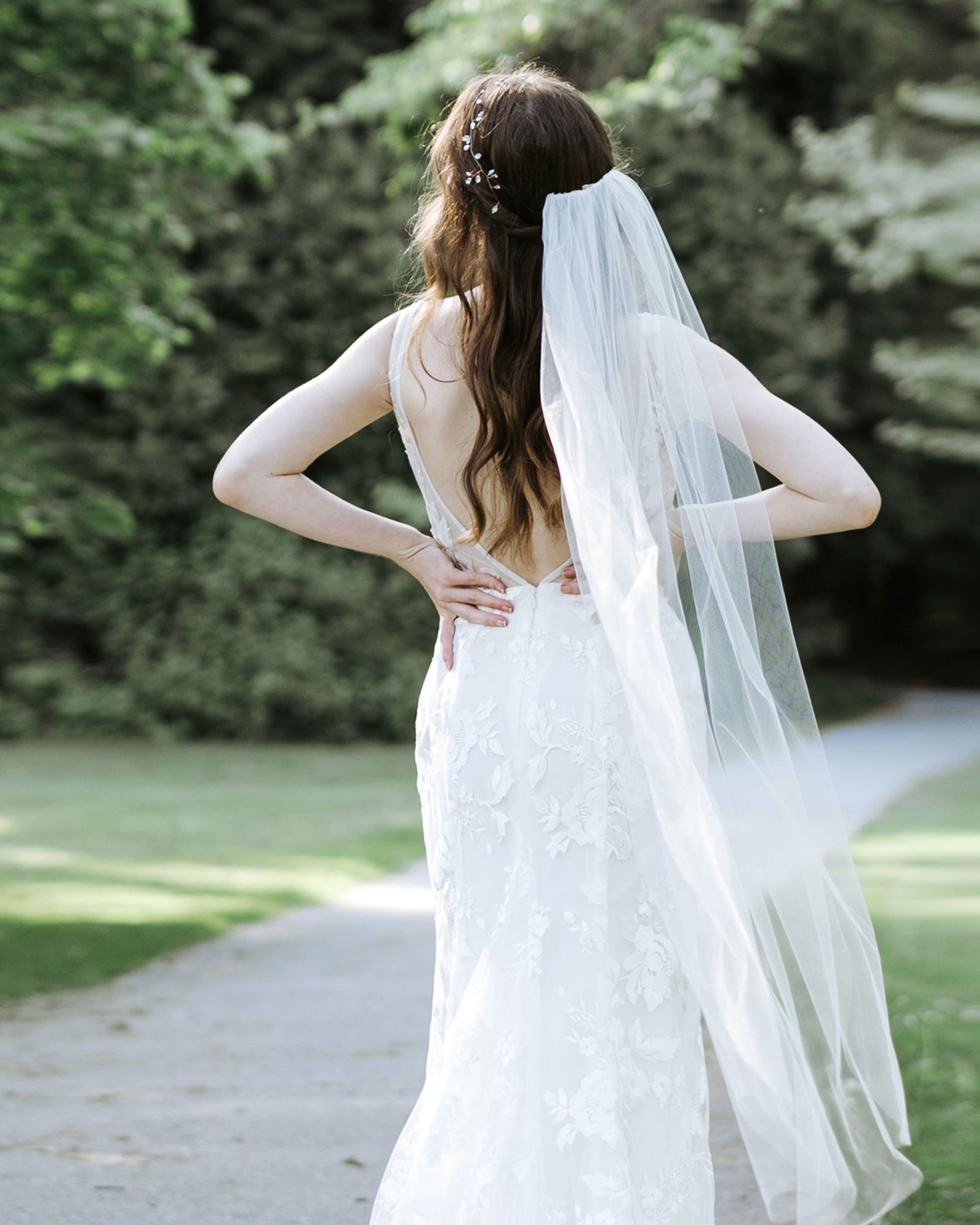 lily-waltz-veil-2-atelier-
